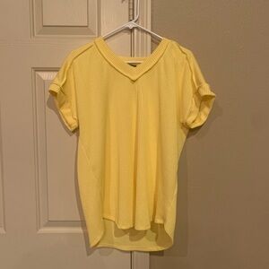 Textured V-Neck Short Sleeve Top